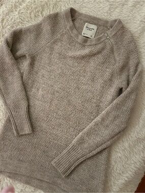 Abercrombie & Fitch Neutral Taupe Zip-Shoulder Knit Sweater